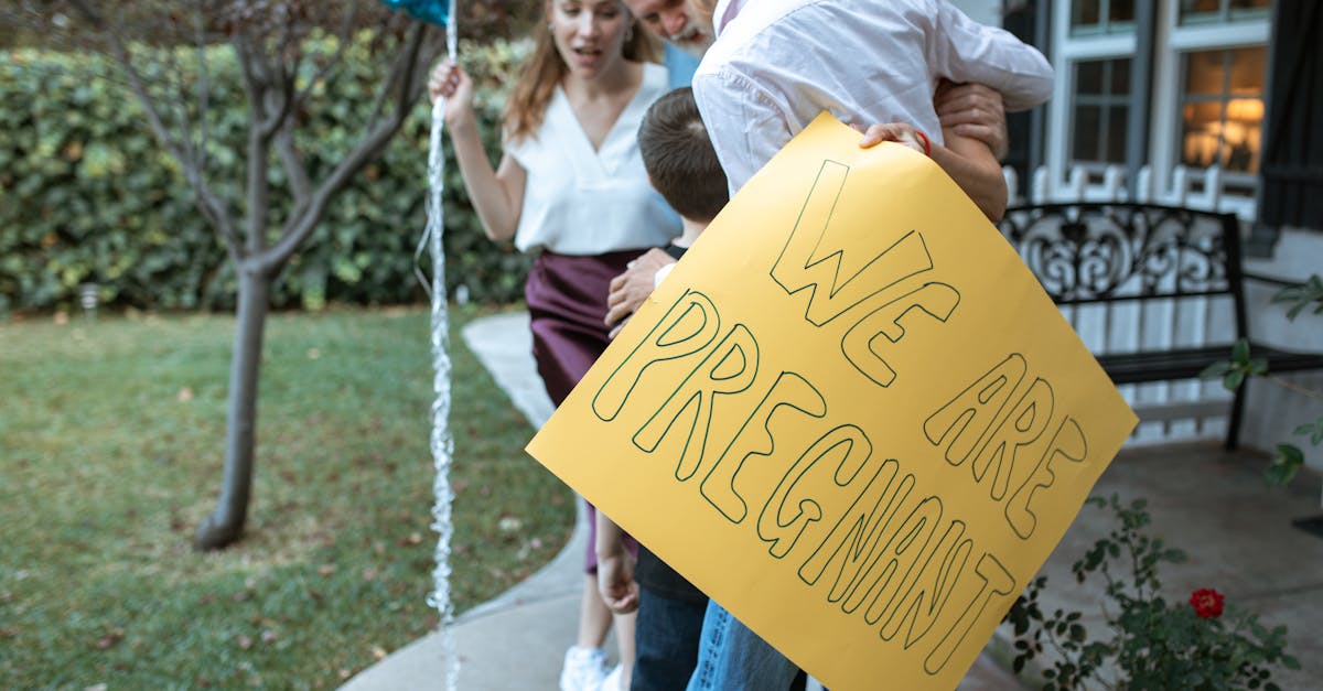 découvrez les indispensables du rc lens dans notre boutique officielle : vêtements, accessoires et articles exclusifs pour tous les supporters du club.