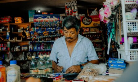 découvrez notre sélection d'accessoires indispensables pour votre visite au stade : vêtements, snacks, et souvenirs pour une expérience inoubliable.