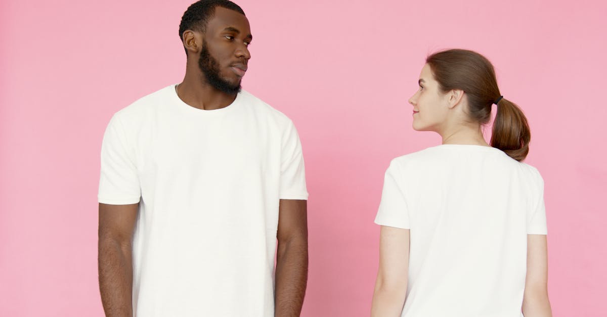 découvrez les meilleures boutiques de vêtements à paris offrant des sélections tendance pour tous les styles et budgets.