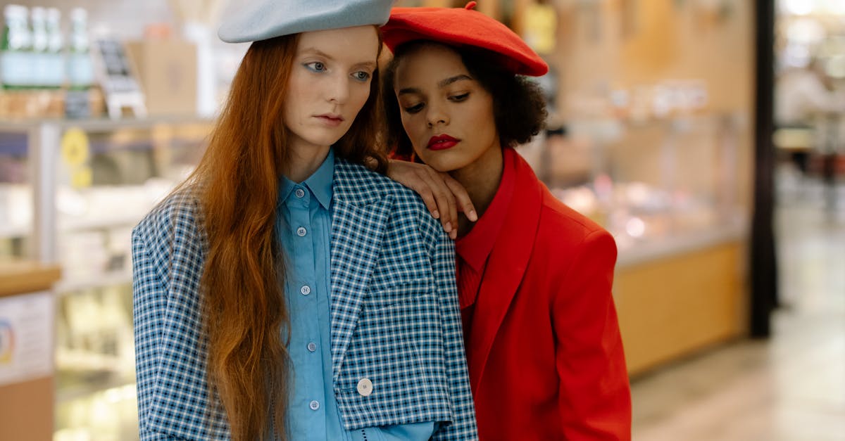 découvrez les meilleures boutiques de vêtements à paris pour un style unique et tendance. trouvez les adresses incontournables du shopping mode dans la capitale française.