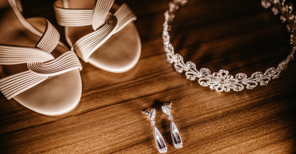 découvrez nos indispensables pour un mariage réussi : décorations, accessoires, tenues et conseils pour un jour inoubliable.