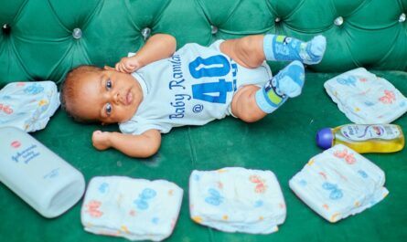 découvrez une large sélection de produits pour bébés : poussettes, sièges-auto, vêtements, jouets et accessoires pour accompagner votre tout-petit avec sécurité et confort.