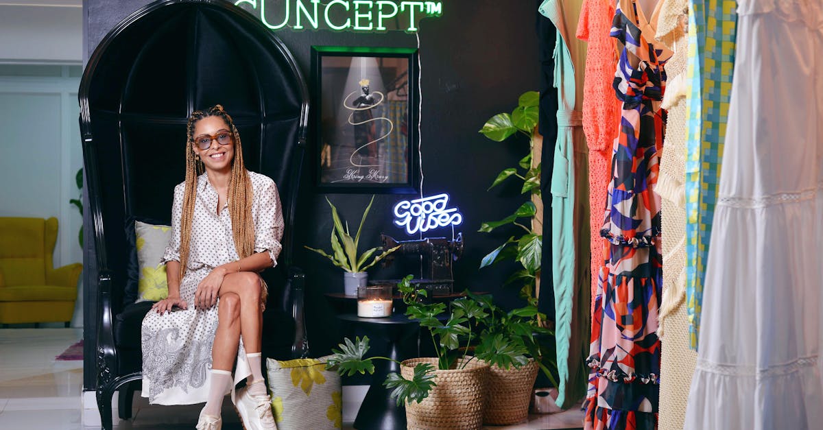 découvrez la barca boutique, votre destination incontournable pour tous les articles officiels du fc barcelone : maillots, accessoires, souvenirs et bien plus encore.