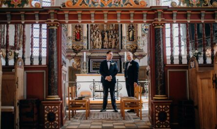 découvrez la meilleure boutique chrétienne en ligne offrant une large sélection d'articles religieux, cadeaux spirituels et ressources pour nourrir votre foi.