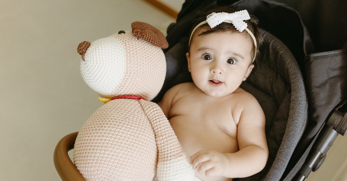 accessoires essentiels pour la garde d'enfants, alliant confort, sécurité et praticité au quotidien.