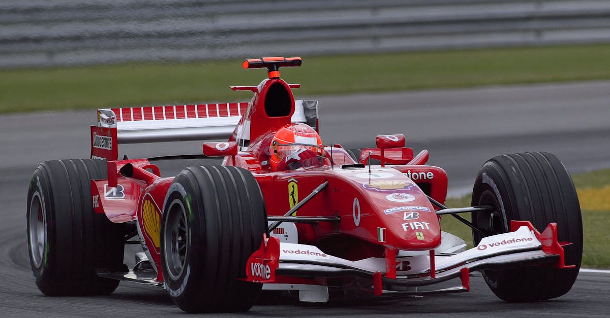 découvrez notre gamme officielle de produits dérivés f1 : vêtements, accessoires et souvenirs pour les passionnés de formule 1.