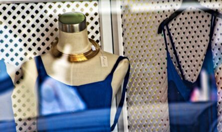 découvrez notre boutique de mode tendance, où style et qualité se rencontrent pour sublimer votre garde-robe.