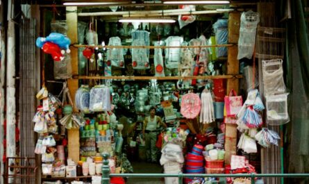 découvrez la boutique officielle du fcsm shop : équipements, vêtements et accessoires pour tous les fans du football club sochaux-montbéliard.