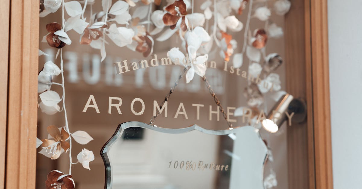 découvrez la boutique fragonard, spécialiste des parfums et cosmétiques de luxe fabriqués en france avec savoir-faire et tradition.