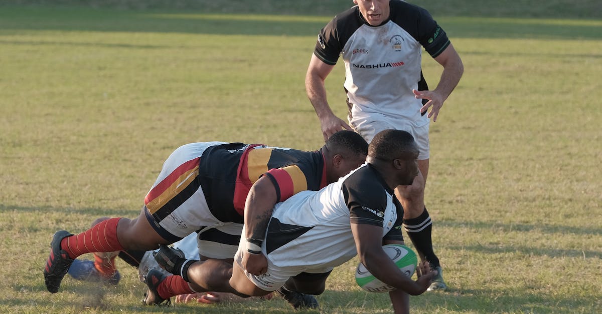 boutique officielle france rugby : découvrez les maillots, équipements et accessoires officiels des équipes de rugby françaises. livraison rapide et produits authentiques.