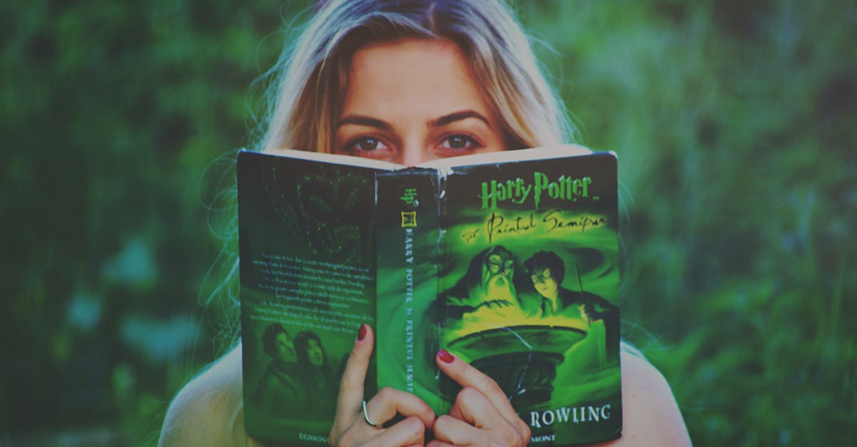 découvrez notre collection exclusive de produits harry potter : vêtements, accessoires, objets de collection et bien plus pour tous les fans de la saga magique.