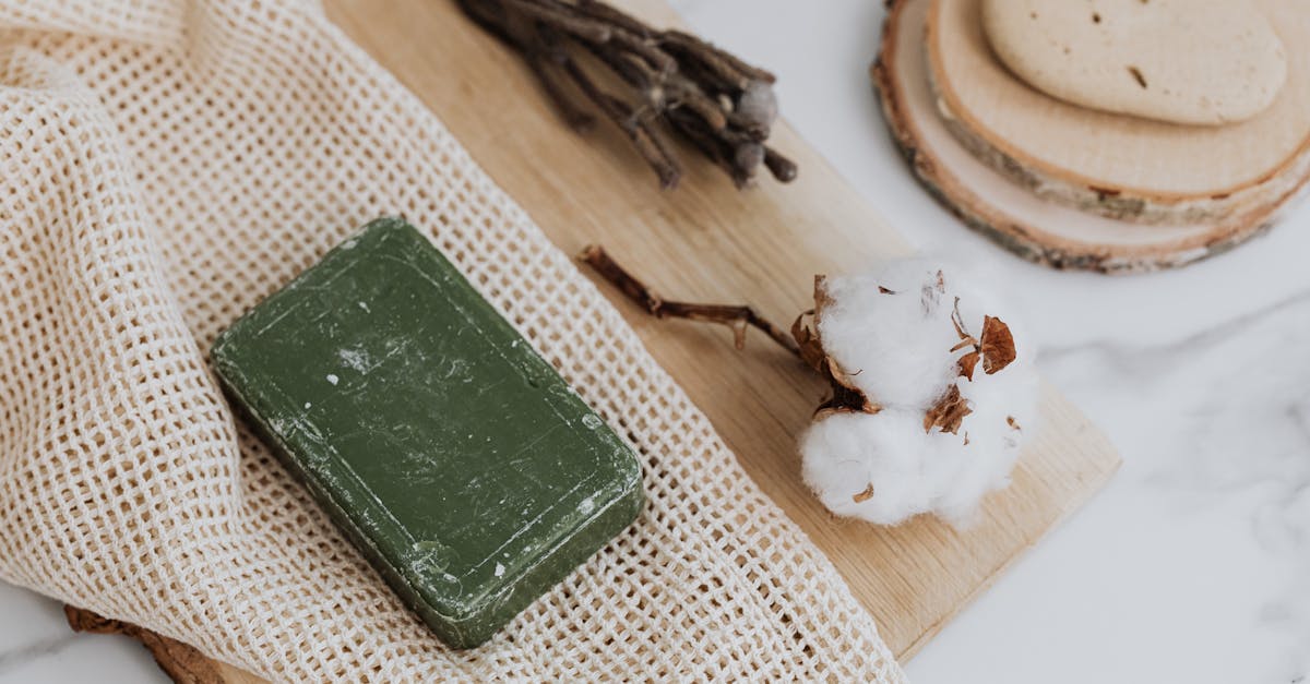 découvrez marseille soap, le savon authentique de marseille, naturel et traditionnel, idéal pour une peau douce et propre au quotidien.