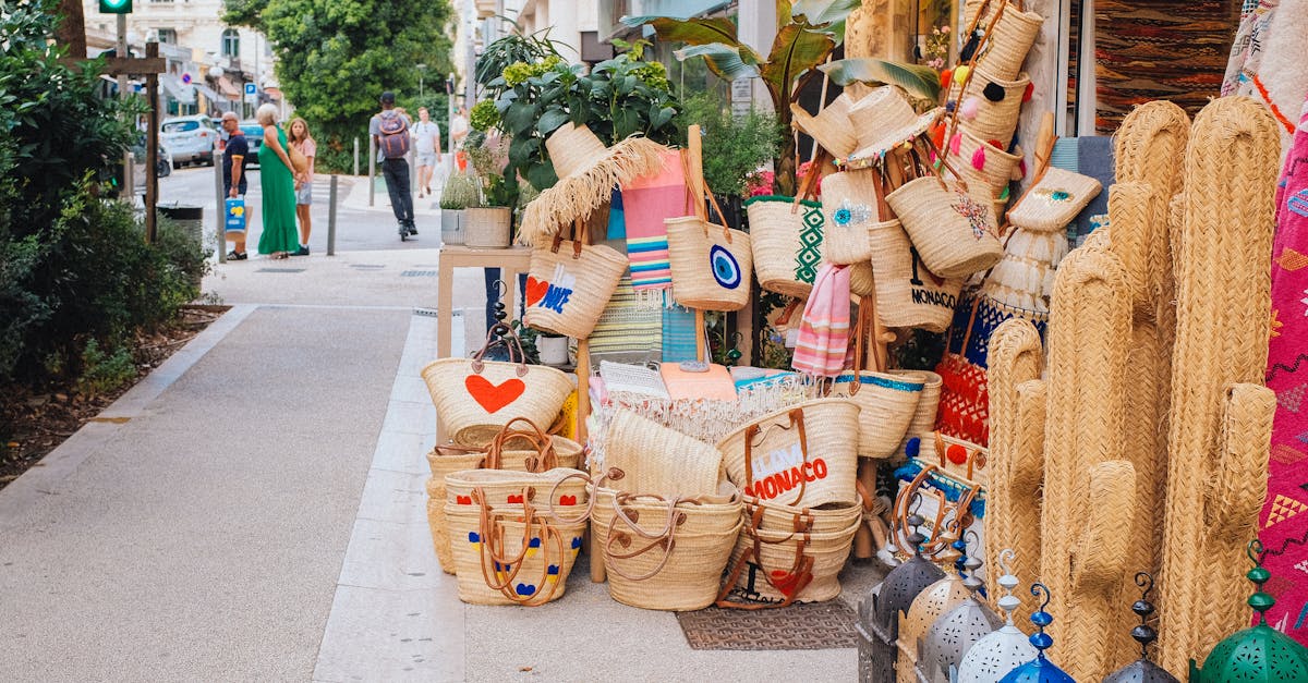 découvrez les essentiels du monaco fc shop : vêtements, accessoires et articles officiels pour soutenir votre équipe favorite avec style.