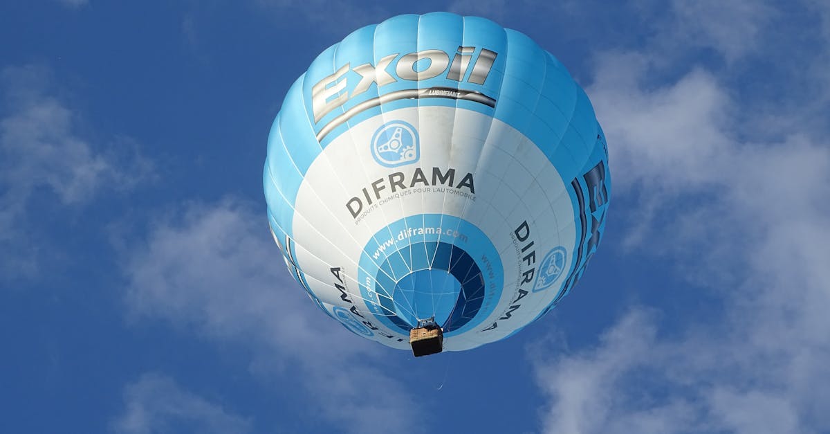 découvrez le magasin nike à villeneuve d'ascq : une large sélection de chaussures, vêtements et accessoires sportifs pour tous les styles et performances.