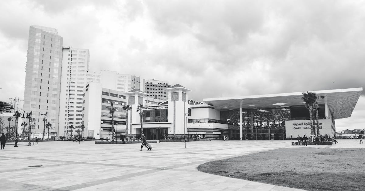 découvrez les meilleurs magasins près de la gare du nord pour vos achats rapides et pratiques. boutiques variées, souvenirs, alimentation et plus à deux pas de la gare.